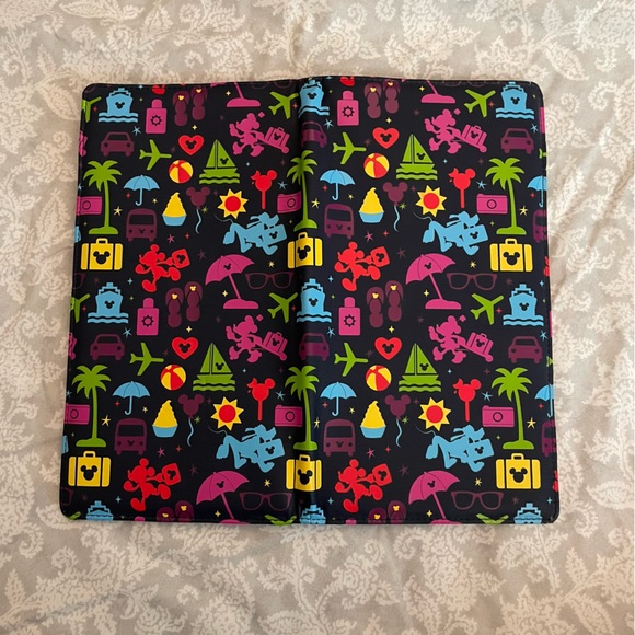 Disney Mickey Mouse Jewelry Organizer - Picture 9 of 11